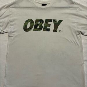 Obey t-shirt